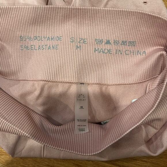 Varley Becky High Rise Mesh Seamless Legging In Light Pink Size Medium - Picture 5 of 6